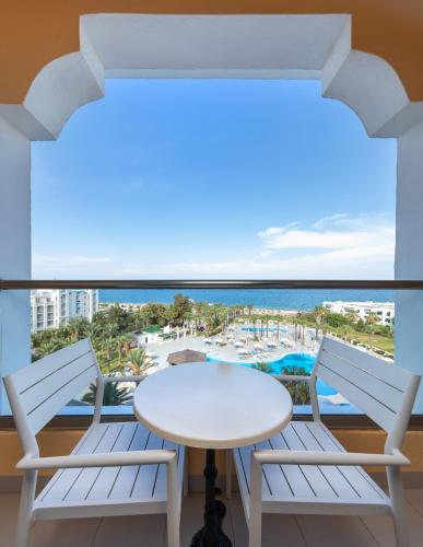 陽台/露台, 馬哈巴宮酒店 (Marhaba Palace) in 坎陶伊港 陽台/露台, 馬哈巴宮酒店 (Marhaba Palace) in 坎陶伊港