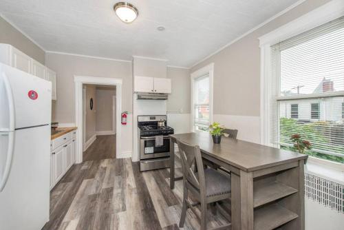 Happiness in Harrison in Harrison (NJ) Happiness in Harrison in Harrison (NJ)