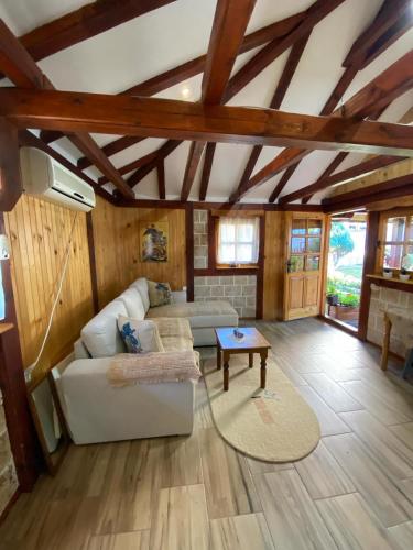Flowers Cabin in Gradac Flowers Cabin in Gradac