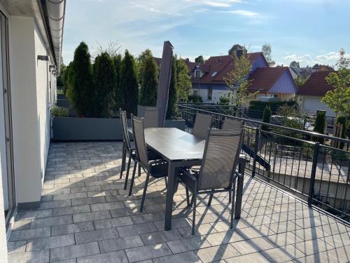 Erkély/terasz, BK Wohnen - Apartment Zuganbindung Muc-Augs-Ing in Dasing Erkély/terasz, BK Wohnen - Apartment Zuganbindung Muc-Augs-Ing in Dasing