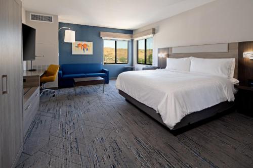 Holiday Inn Express and Suites Valencia - Santa Clarita By IHG in 聖塔克拉利塔(CA) Holiday Inn Express and Suites Valencia - Santa Clarita By IHG in 聖塔克拉利塔(CA)