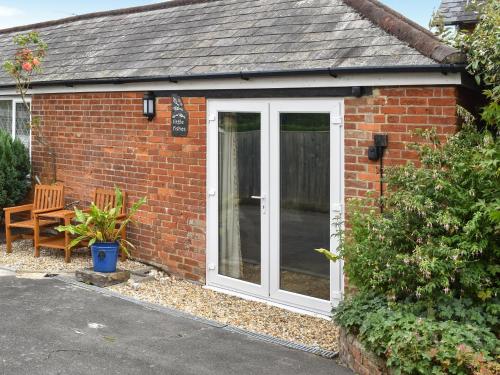 Exterior view, Little Fishes in Binstead and Fishbourne Exterior view, Little Fishes in Binstead and Fishbourne
