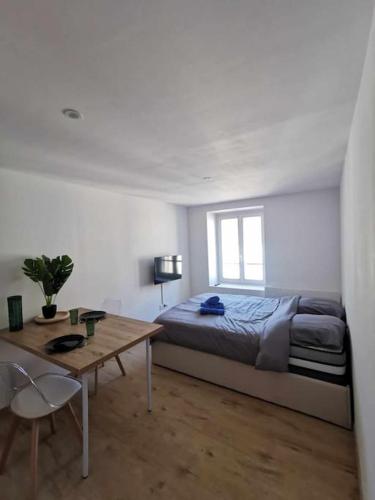 Le Nid Cozy à 2 Pas de la Gare St-Dié - Wifi - Calme (Le Nid Cozy a 2 Pas de la Gare St-Die - Wifi - Calme) in 孚日聖迪耶 Le Nid Cozy à 2 Pas de la Gare St-Dié - Wifi - Calme (Le Nid Cozy a 2 Pas de la Gare St-Die - Wifi - Calme) in 孚日聖迪耶