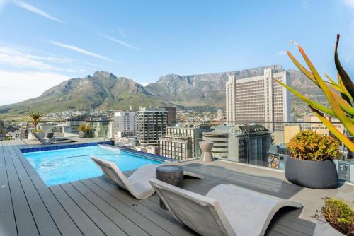 Modern Cape Town CBD Studio