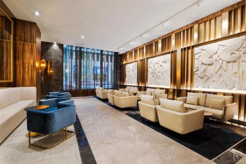 Lobby, Riu Plaza Chicago in Magnificent Mile Lobby, Riu Plaza Chicago in Magnificent Mile