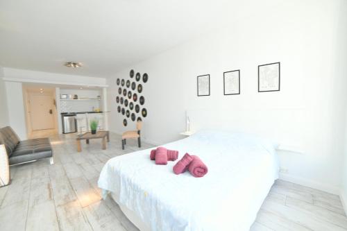 Maipu 812 IV by deppto