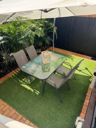 Kert, Stylish & Elegant 2BR Townhouse in Wilston, Brisbane in Windsor Kert, Stylish & Elegant 2BR Townhouse in Wilston, Brisbane in Windsor