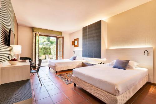 Villasanpaolo Resort & Spa in San Gimignano Villasanpaolo Resort & Spa in San Gimignano
