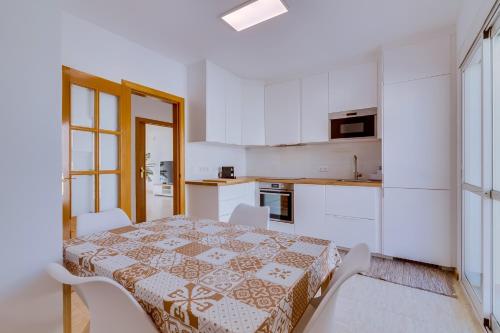 บริการและสิ่งอำนวยความสะดวก, Apartamento Al Sakia 2bdr com piscina e ar condicionado in วีลา ซอล บริการและสิ่งอำนวยความสะดวก, Apartamento Al Sakia 2bdr com piscina e ar condicionado in วีลา ซอล