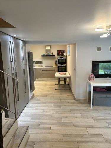 Maison en pierre, 3 chambres a 15 mn du centre de Menton et des plages in Sainte-Agnes Maison en pierre, 3 chambres a 15 mn du centre de Menton et des plages in Sainte-Agnes