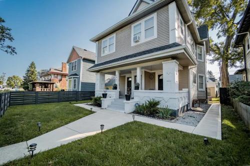 Perfect for Family Near IU Convention Downtown near Crown Hill Temető Perfect for Family Near IU Convention Downtown near Crown Hill Temető