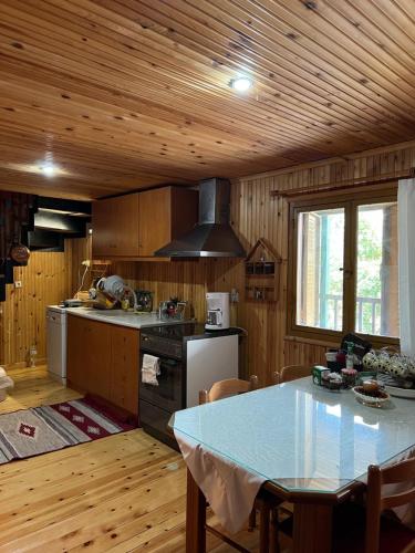 Konyha, Traditional Wooden Apartment in Koutsodimos Konyha, Traditional Wooden Apartment in Koutsodimos