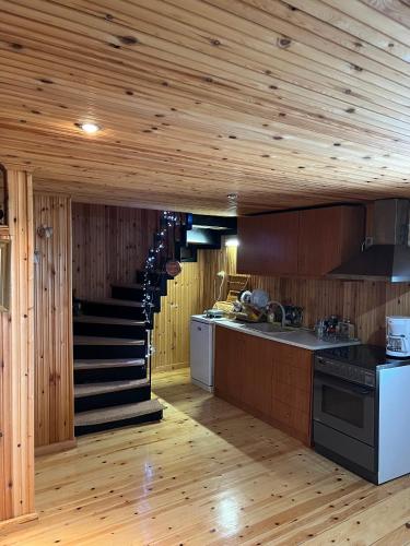 Traditional Wooden Apartment in 코우초디모스 Traditional Wooden Apartment in 코우초디모스