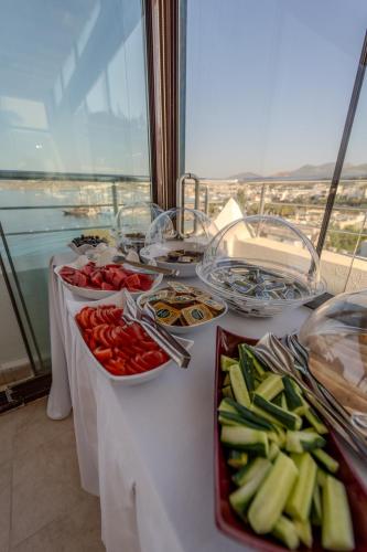 طعام و مشروبات, Mia Hill Suites in كومباهتشا طعام و مشروبات, Mia Hill Suites in كومباهتشا