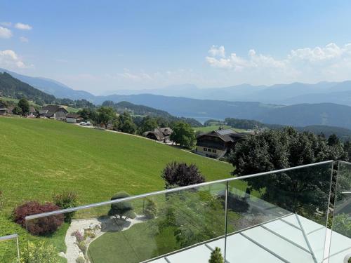 Weisse Villa am Millstätter See (Weisse Villa am Millstatter See) in Millstatt Weisse Villa am Millstätter See (Weisse Villa am Millstatter See) in Millstatt