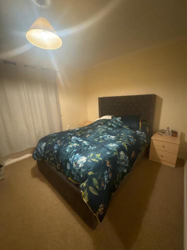 Cozy 1 bed apartment close to overground