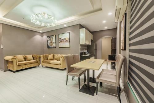 Robertson Hotel in Naga City Robertson Hotel in Naga City