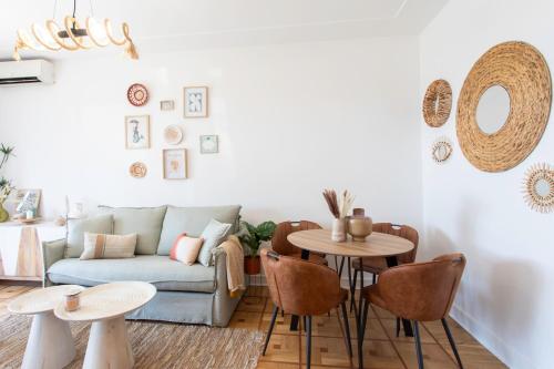 L54 1BDR Promenade Sea View AC & Balcony near Promenade des Anglais L54 1BDR Promenade Sea View AC & Balcony near Promenade des Anglais