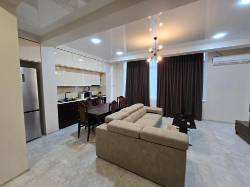 Apartment on Abashidze street