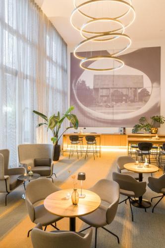 Vestíbulo, Steigenberger Hotel Bielefelder Hof in Bielefeld Vestíbulo, Steigenberger Hotel Bielefelder Hof in Bielefeld