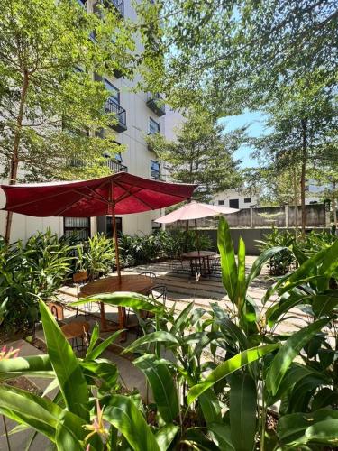 อพาร์ตเมนต์ 1 ห้องนอน 1 ห้องน้ำส่วนตัว ขนาด 3000 ตร.ม. – บันจาร์ซารี (solo urbana residence by skenario) in เจเบรส อพาร์ตเมนต์ 1 ห้องนอน 1 ห้องน้ำส่วนตัว ขนาด 3000 ตร.ม. – บันจาร์ซารี (solo urbana residence by skenario) in เจเบรส