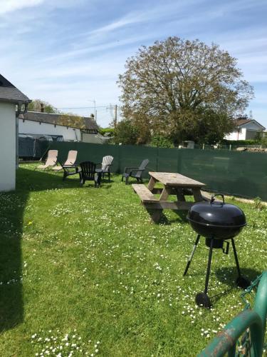 Garden, Maison a la Campagne in Duclair Garden, Maison a la Campagne in Duclair