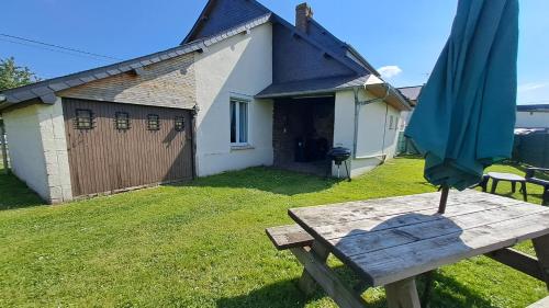 Garden, Maison a la Campagne in Duclair Garden, Maison a la Campagne in Duclair