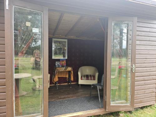 Tranquil Equestrian Escape - Sleeps 2 in Mablethorpe Tranquil Equestrian Escape - Sleeps 2 in Mablethorpe