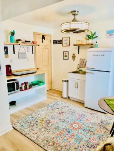 Alpine Four Season Lodge, Belleayre NY, Sleeps 22, in Shandaken (NY) Alpine Four Season Lodge, Belleayre NY, Sleeps 22, in Shandaken (NY)