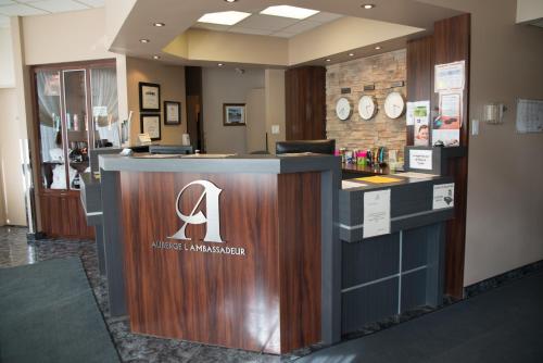 Lobby, Auberge l'Ambassadeur in Amqui (QC) Lobby, Auberge l'Ambassadeur in Amqui (QC)