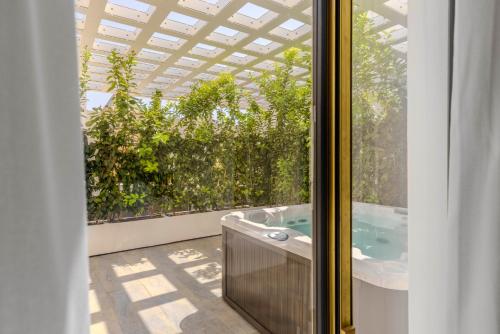 Hot tub, Dome Hotel in Marsala Hot tub, Dome Hotel in Marsala