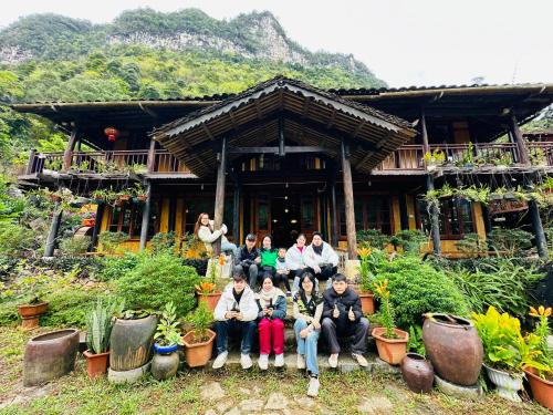 TL Adventure TOUR & MOTORBIKE in Ha Giang TL Adventure TOUR & MOTORBIKE in Ha Giang