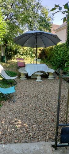 Château le haut villaumay (Chateau le haut villaumay) in Chateau-Renault Château le haut villaumay (Chateau le haut villaumay) in Chateau-Renault