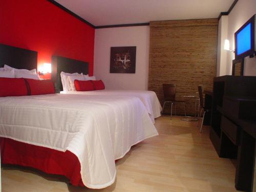 This photo about Hotel Inglaterra shared on HyHotel.com
