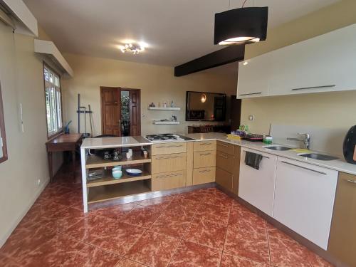 Apartment 3bedrooms 2bathrooms rooftop jacuzzi in Pointe Aux Sables Apartment 3bedrooms 2bathrooms rooftop jacuzzi in Pointe Aux Sables