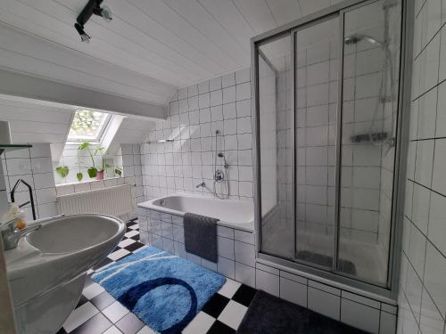 חדר אמבטיה, Ferienwohnung Familie Kleinbauer in וויסברג חדר אמבטיה, Ferienwohnung Familie Kleinbauer in וויסברג