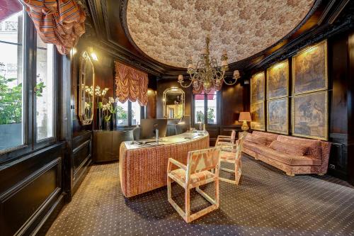 Chalgrin Boutique Hotel in 16th - Trocadero Chalgrin Boutique Hotel in 16th - Trocadero