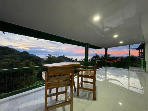 Pura Natura Lodge Manuel Antonio in Quepos Pura Natura Lodge Manuel Antonio in Quepos
