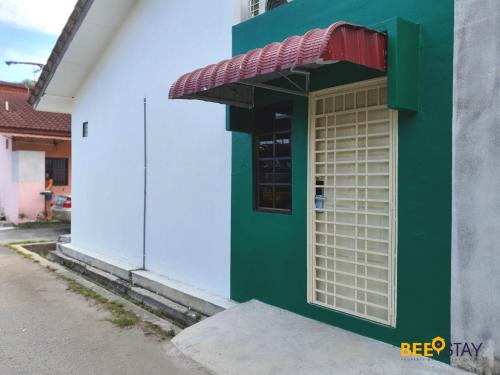 Exterior view, Jenjarom No. 32 Modern Cozy Homestay for 4 Pax in Jenjarom Exterior view, Jenjarom No. 32 Modern Cozy Homestay for 4 Pax in Jenjarom