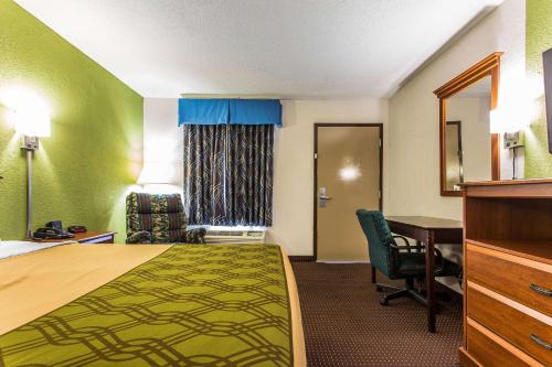 Econo Lodge in Elizabeth City (NC) Econo Lodge in Elizabeth City (NC)