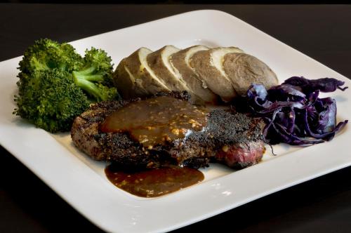 Eten en drinken, Sinbads Hotel & Suites in Gander (NL) Eten en drinken, Sinbads Hotel & Suites in Gander (NL)
