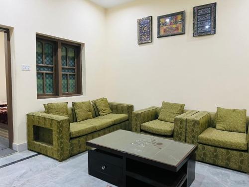 Chandi Hotel and Apartments in Peshawar Chandi Hotel and Apartments in Peshawar