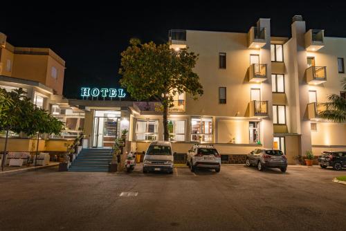 A szálláshely kívülről, Hotel San Pietro in Maiori A szálláshely kívülről, Hotel San Pietro in Maiori