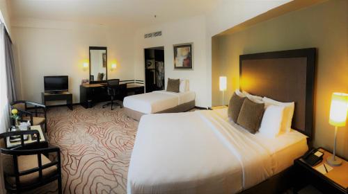 Impiana Hotel Ipoh near Ipoh Parade Shopping Centre Impiana Hotel Ipoh near Ipoh Parade Shopping Centre