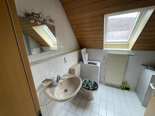 Badkamer, Gemütliche Apartments mit Balkon (Gemutliche Apartments mit Balkon) in Niederstotzingen Badkamer, Gemütliche Apartments mit Balkon (Gemutliche Apartments mit Balkon) in Niederstotzingen