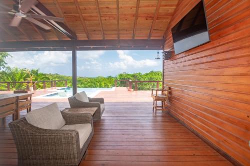 Mountain House Palmetto Bay with Private Pool in พัลเมตโตเบย์ Mountain House Palmetto Bay with Private Pool in พัลเมตโตเบย์