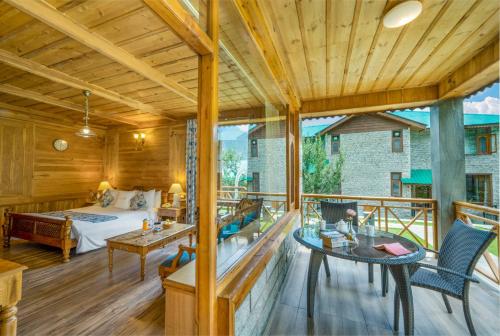 Balcony/terrace, Storii By ITC Hotels Urvashis Retreat-Manali in Palchan Balcony/terrace, Storii By ITC Hotels Urvashis Retreat-Manali in Palchan