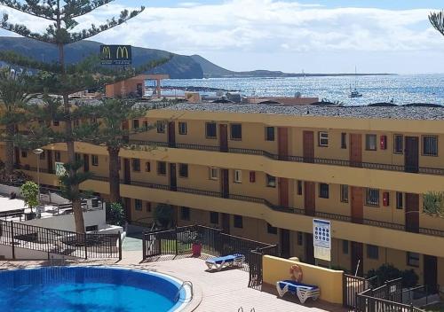 Estudio en Torres del Sol en lado del mar