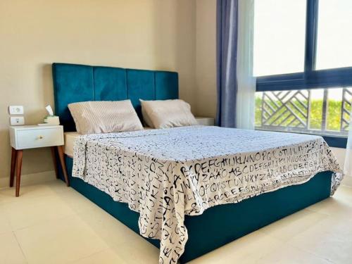 Luxury 1 br flat with garden