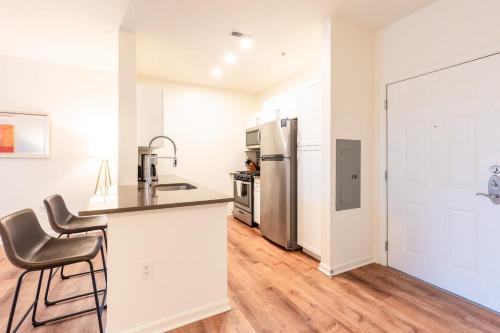 مطبخ, Modern Apt with Balcony in ليكسنجتون مطبخ, Modern Apt with Balcony in ليكسنجتون